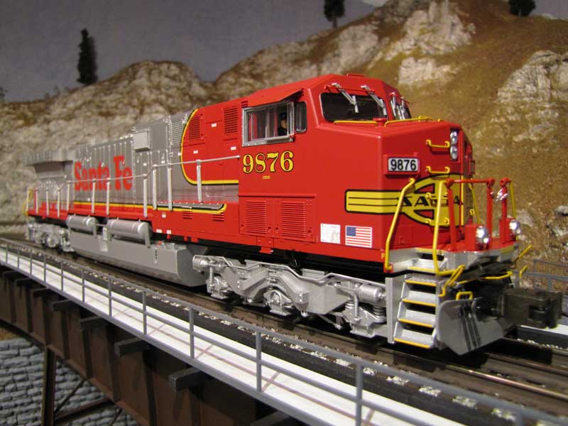 28347 Union Pacific Boy Scouts 100th Anniversary ES44AC Diesel 