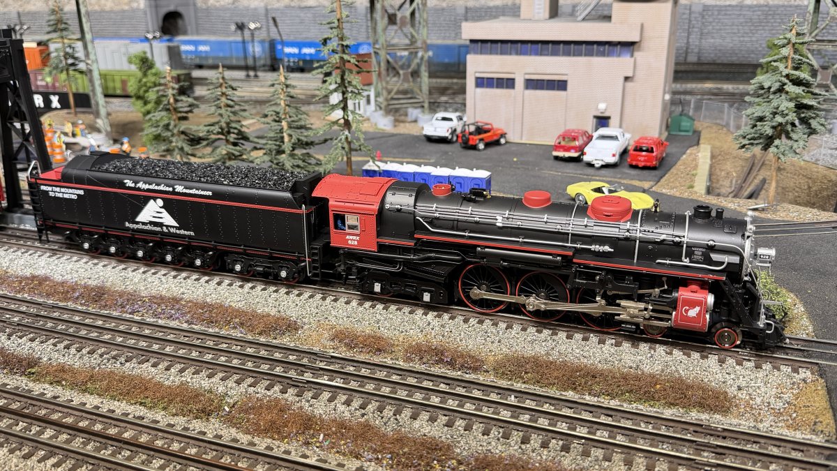Appachian & Western Vision Line J1E Hudson (alternate view)