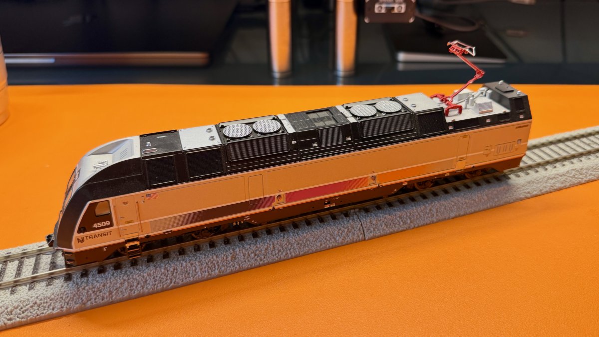 New Jersey Transit ALP-45DP