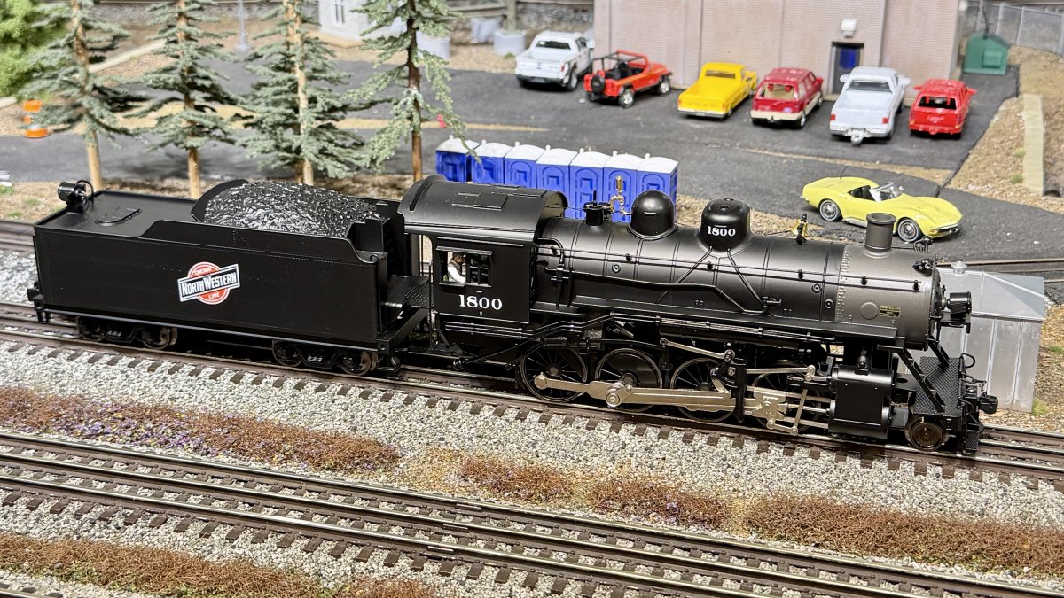 Chicago & Northwestern 2-8-0