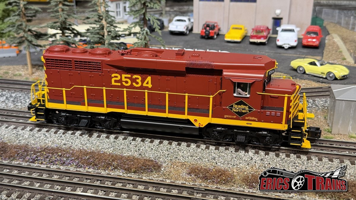 Reading & Northern GP30 Locomotive