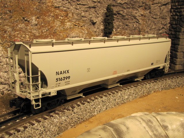 NAHX Trinity Covered Hopper #516299