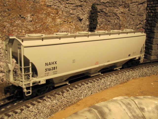NAHX Trinity Covered Hopper #516381