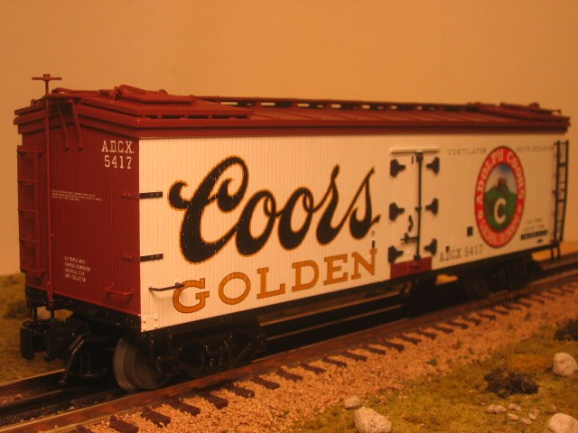 Coors 40' Wood Reefer Car #5417