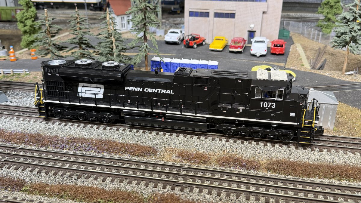 NS Heritage Penn Central SD70ACe
