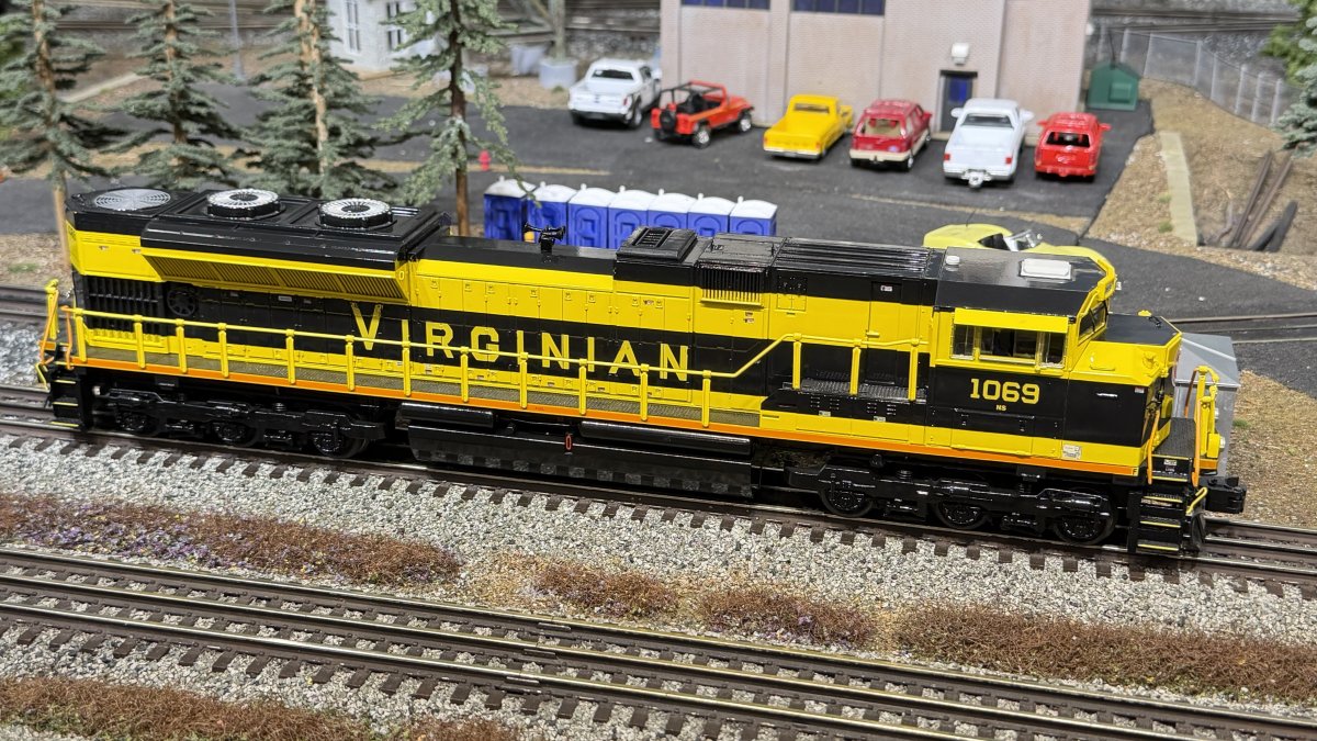 Virginian NS Heritage LEGACY SD70ACe Diesel