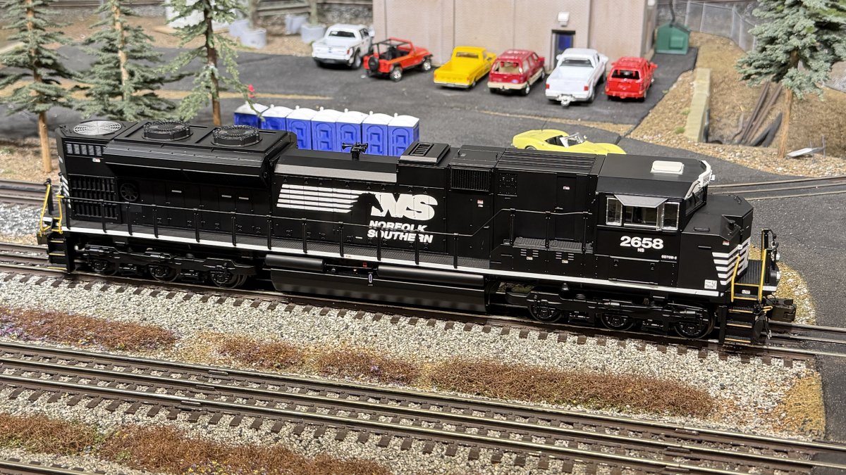 NS SD70M-2