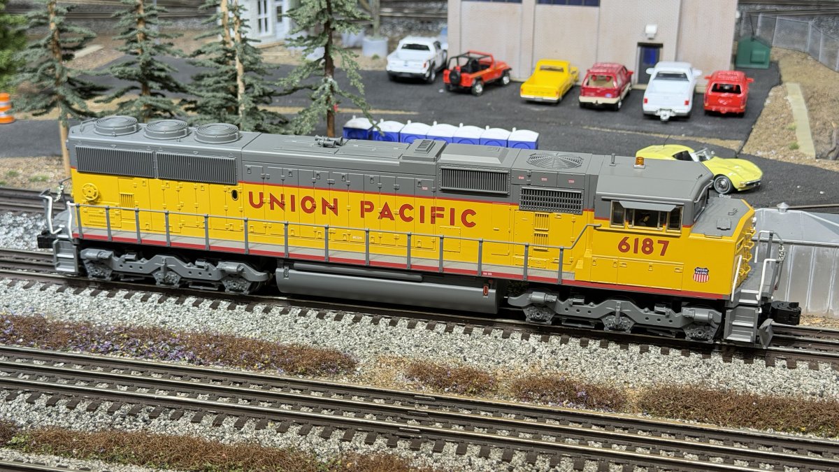 Union Pacific SD60M w/Legacy