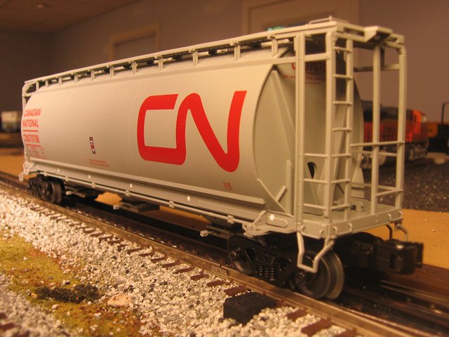 Canadian National Cylindrical Hopper #370708
