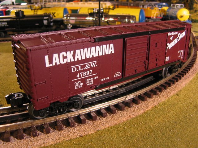 Erie (Lackawanna) Double Door Box Car