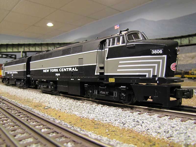 New York Central RF-16 Sharknose Diesel A-A Set