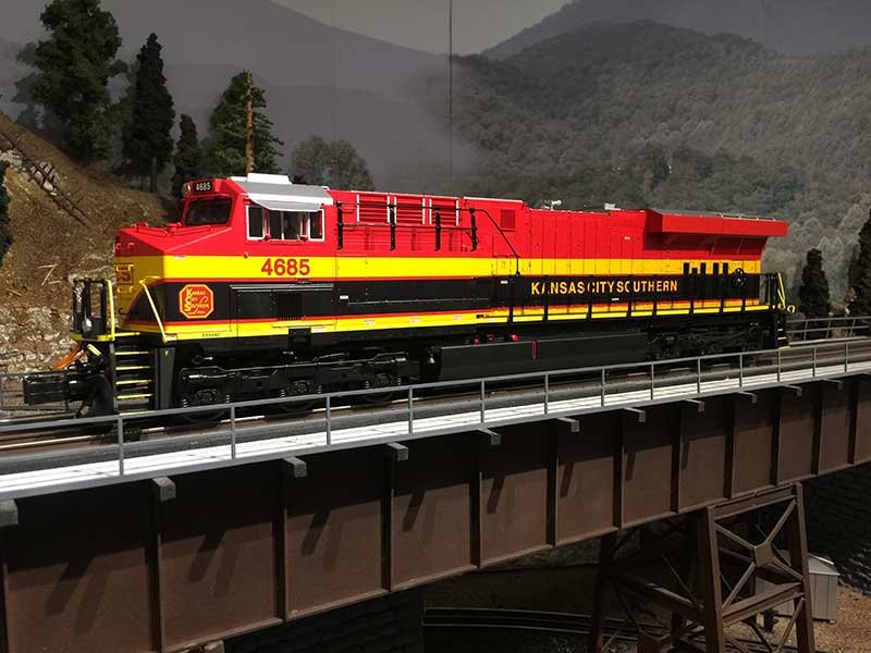 Kansas City Southern "Southern Belle" ES44AC Diesel #4685