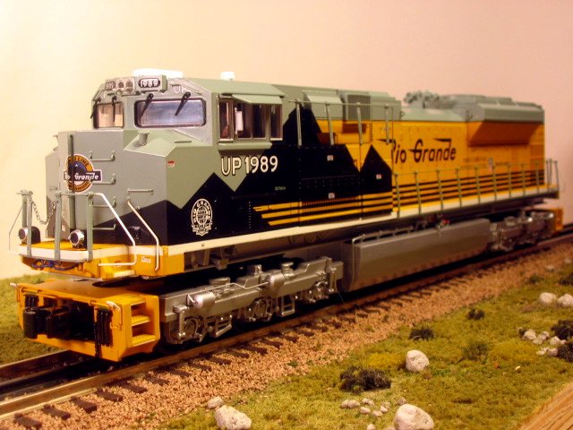 Denver Rio Grande Western SD70ACe Diesel Heritage Set w/Proto-Sound 2.0