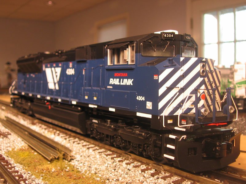 Montana Rail Link SD70ACe #4304 Diesel Engine w/Proto-Sound 2.0