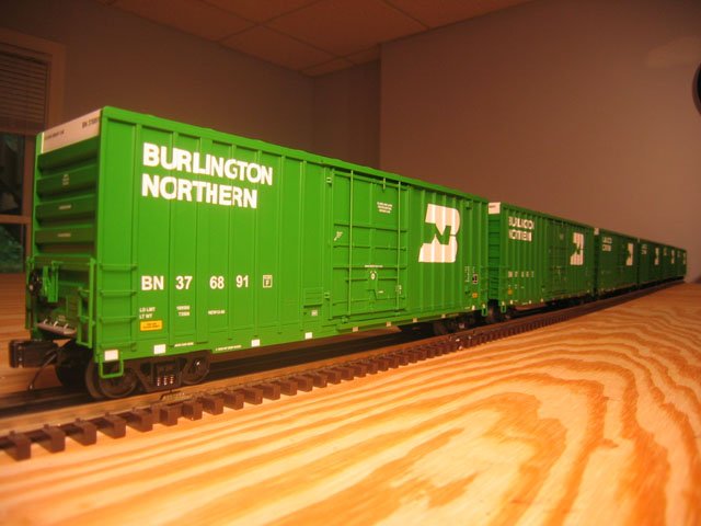 6-Car Burlington Northern 50' High Cube Box Car Set
