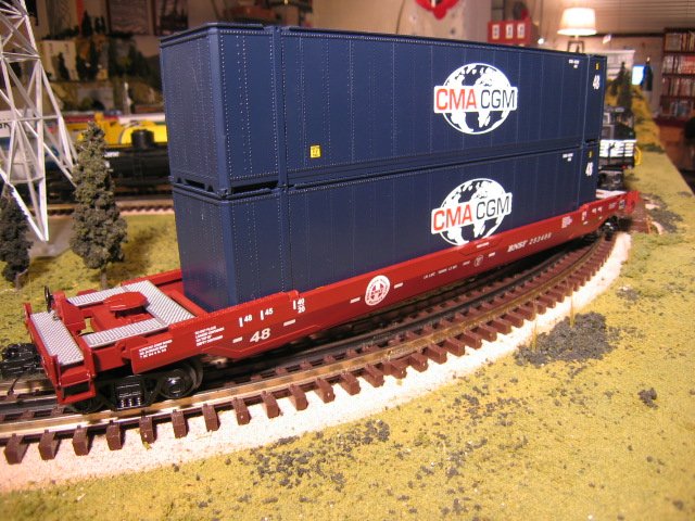 BNSF Husky Stack Car