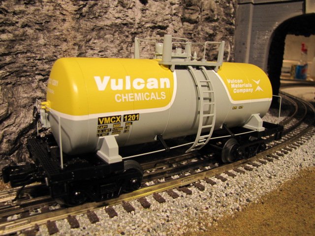 Vulcan 8000 Gallon Tank Car #1201