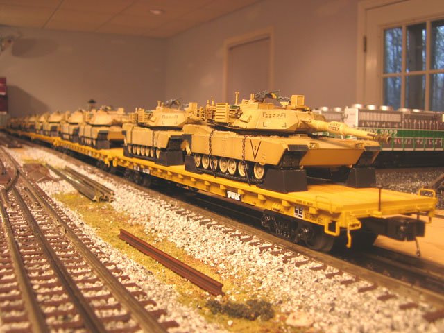 TTX 60' Flat Car w/(2)M1A Abrams Tanks - 6 Car Set