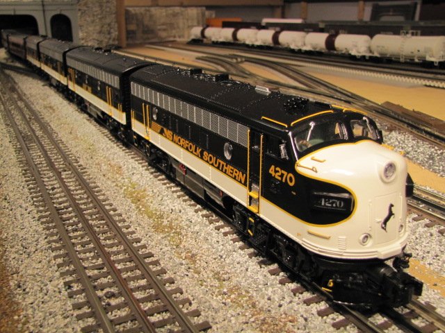 Norfolk Southern ABBA F-7 OCS Business Train DAP Set