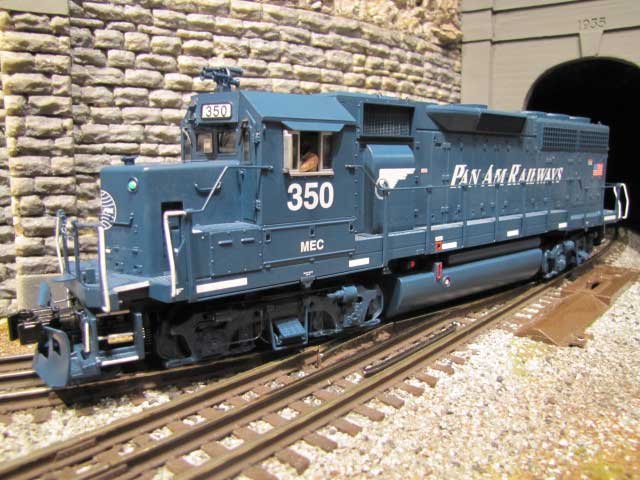 Maine Central (Pan AM) GP-40 Diesel Engine w/Proto-Sound 2.0