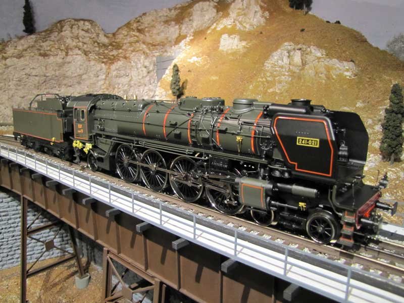 Era II Class 241A Steam Engine