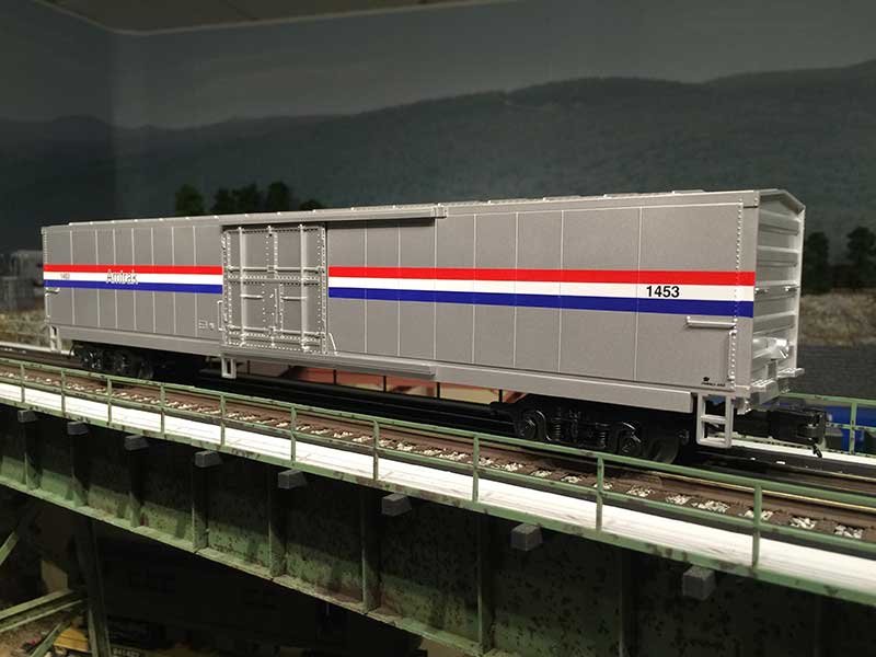 Amtrak Phase III Mail Box Car
