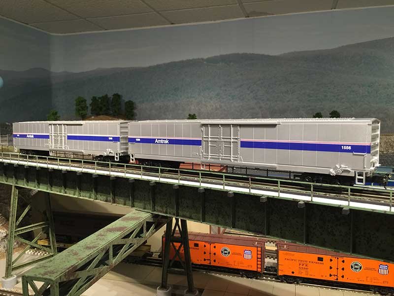 Amtrak Phase IV Mail Box Cars