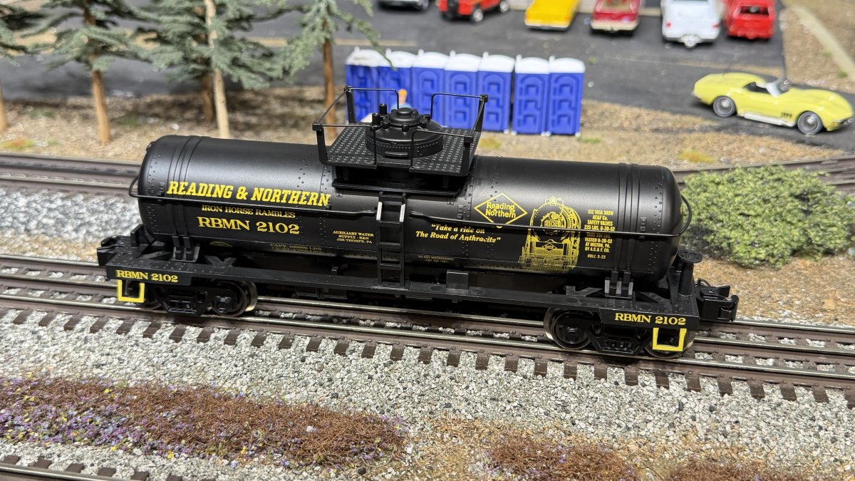 Reading & Northern Single Dome Tank Car